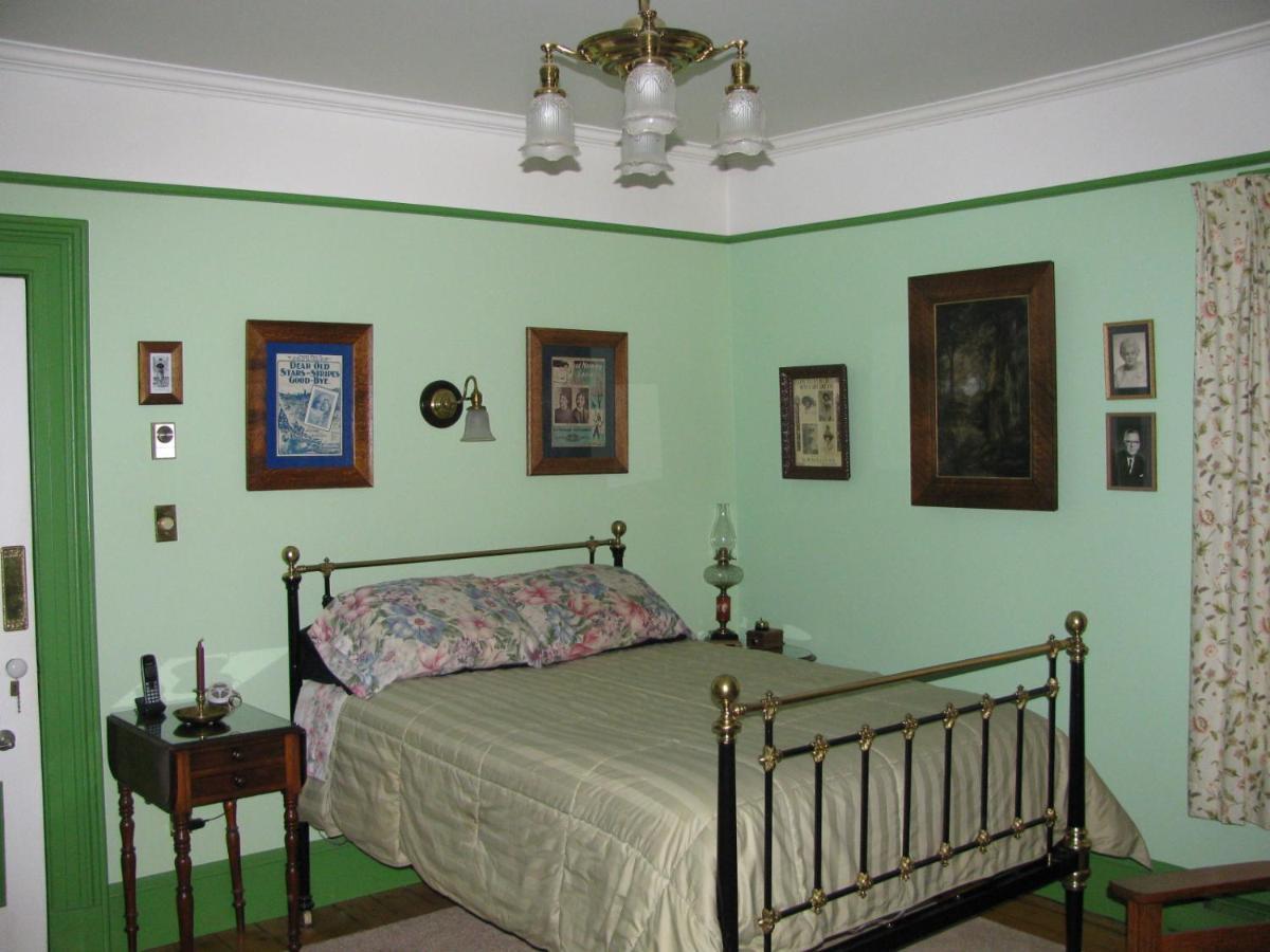סנט ג'ונס Gower Manor Historic Bed & Breakfast מראה חיצוני תמונה