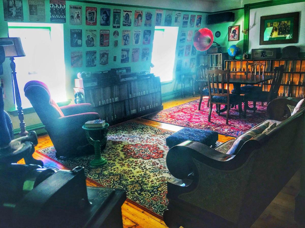 סנט ג'ונס Gower Manor Historic Bed & Breakfast מראה חיצוני תמונה