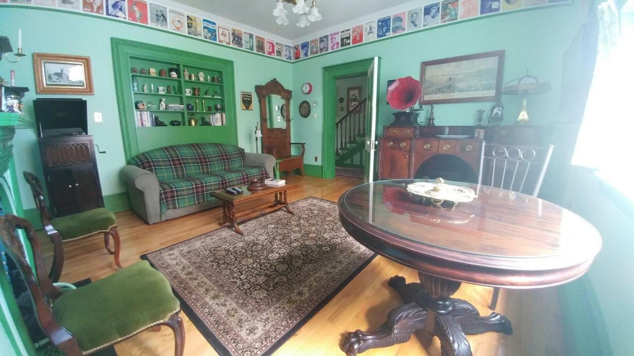 סנט ג'ונס Gower Manor Historic Bed & Breakfast מראה חיצוני תמונה